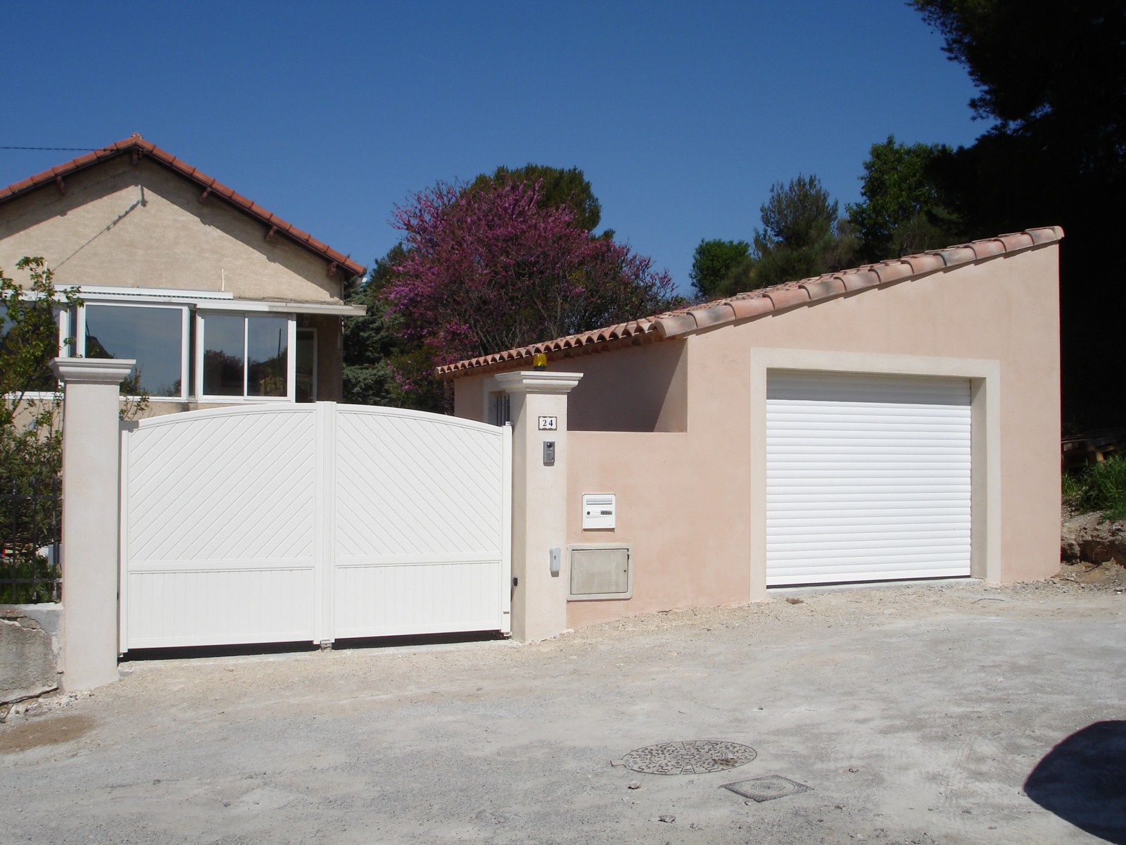 Portail Alu lames en fougères - Marignane
